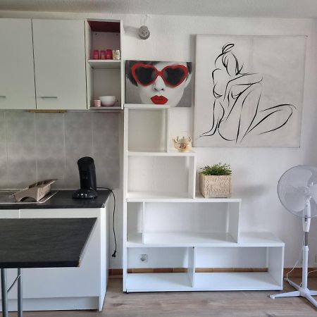 Ideal Vacances Petit Budget Lägenhet La Grande Motte Exteriör bild